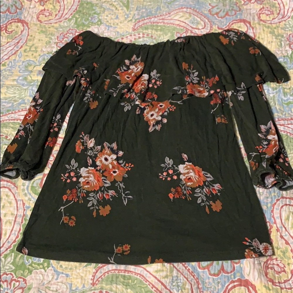 Been floral off the shoulders blouse